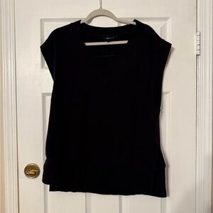Athleta Black V-Neck Sleeveless Tank